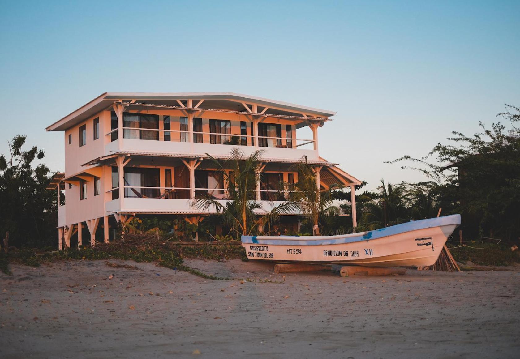 Stella Mar Oceanfront Hotel Popoyo Exterior foto